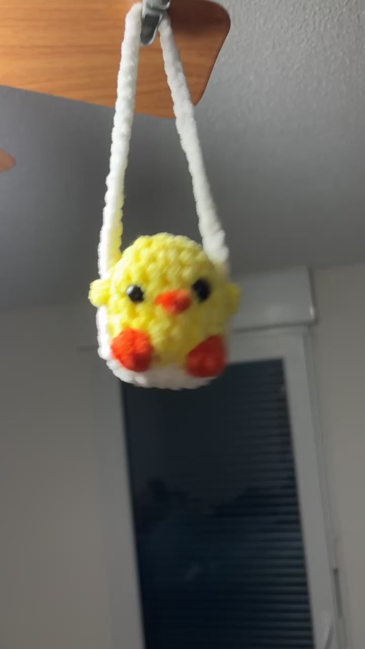 Pendentif rétroviseur poussin 🐤